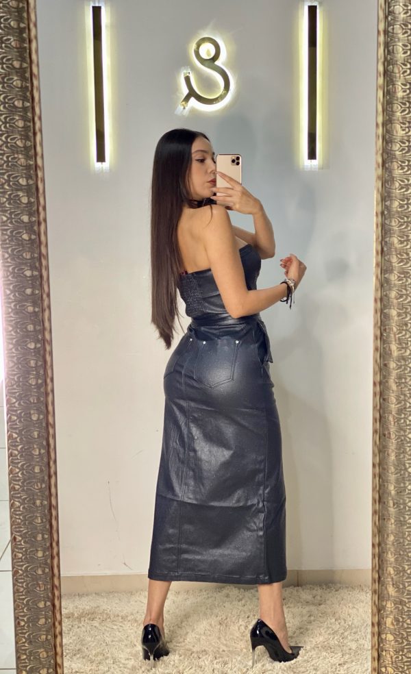 Vestido negro strapless con botones - Imagen 4