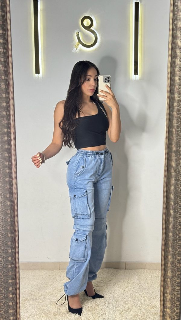 Pantalón cargo de mezclilla con ajuste en pies - Imagen 2