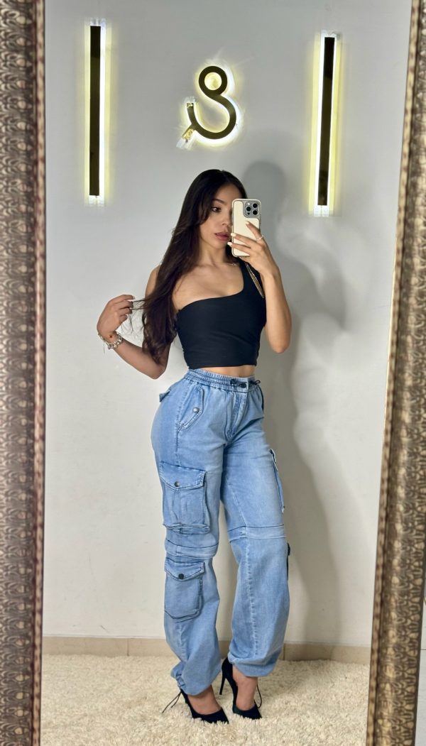 Pantalón cargo de mezclilla con ajuste en pies - Imagen 3