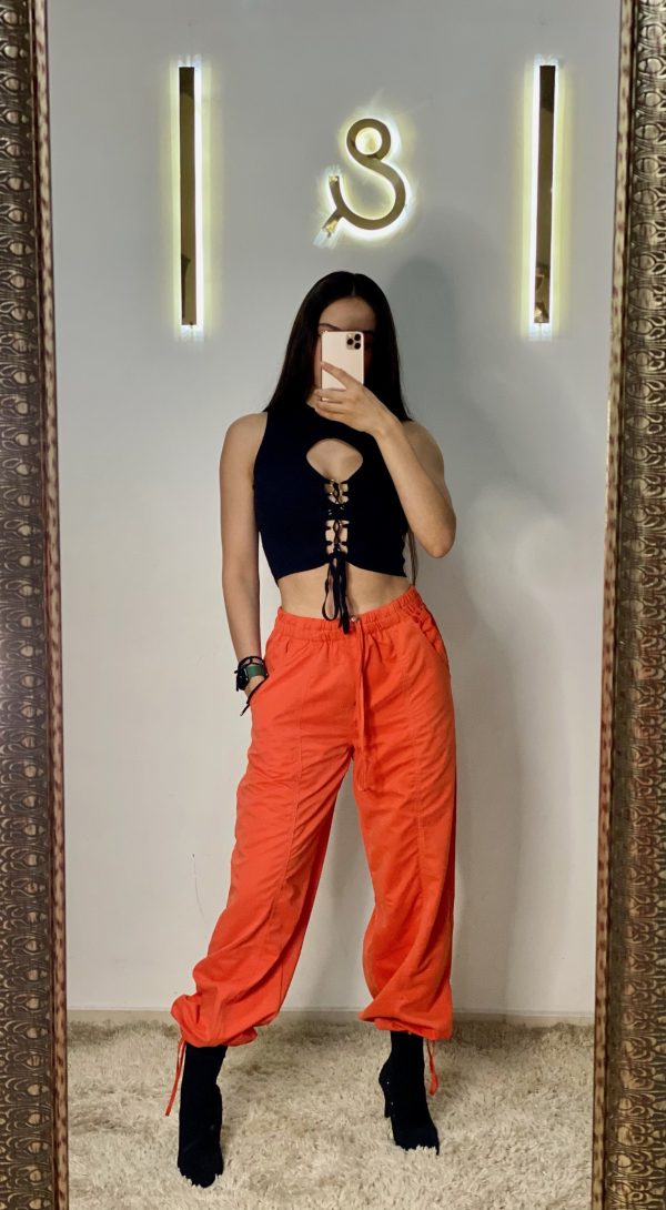 Jogger naranja ajustable en cintura y pie - Imagen 2