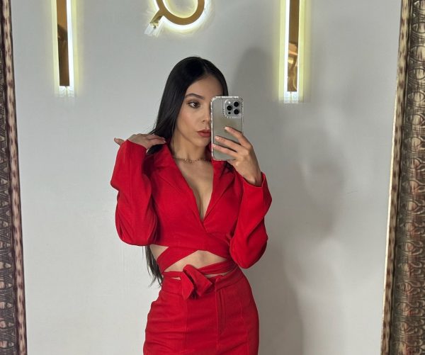 Saco corto de vestir rojo con cinta para amarrarse - Imagen 5